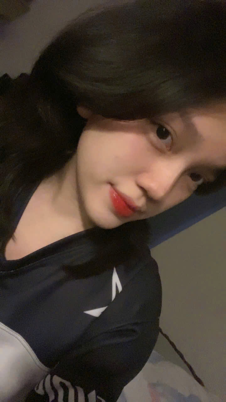 Gia Linh Member của 6 Lucky Bake